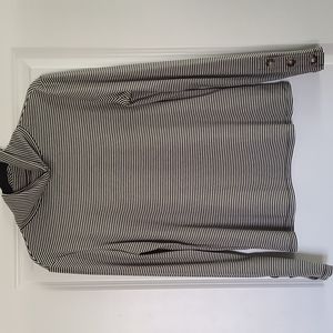 Women's Tahari long sleeve shirt